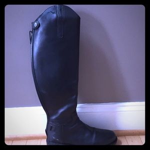 Women’s riding boots